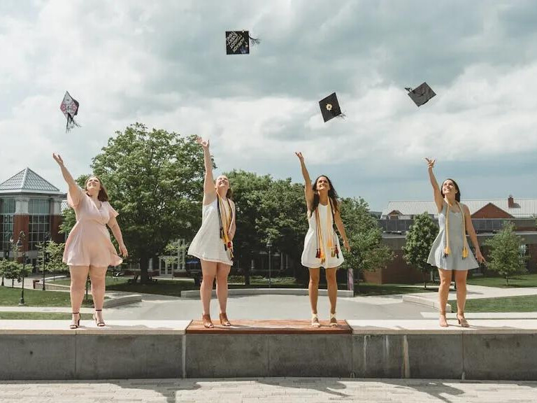 去美國留學讀研究生需要多少錢？一年50萬夠嗎？