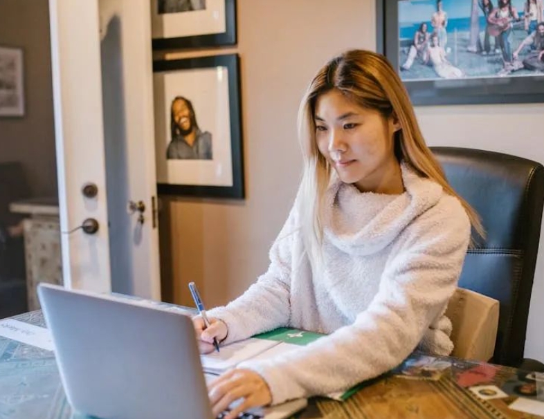 中產家庭美國留學