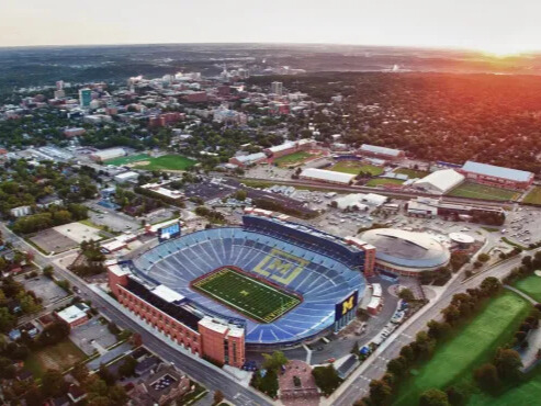 密歇根大學安娜堡分校